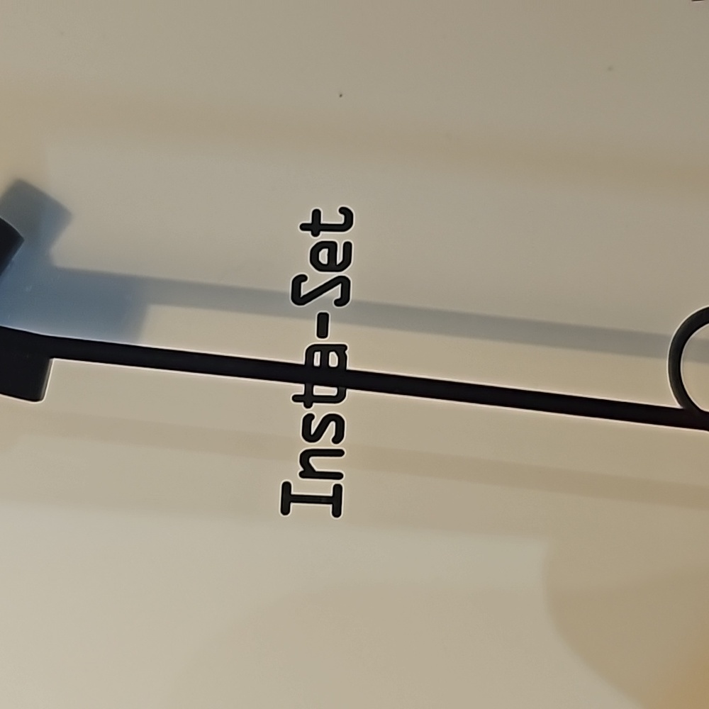 CLOCK 🕑 🕙 🕚 - Picture 4 of 8